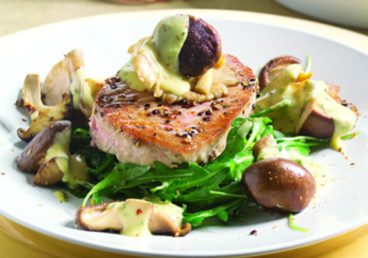 Geschroeide tonijnsteak