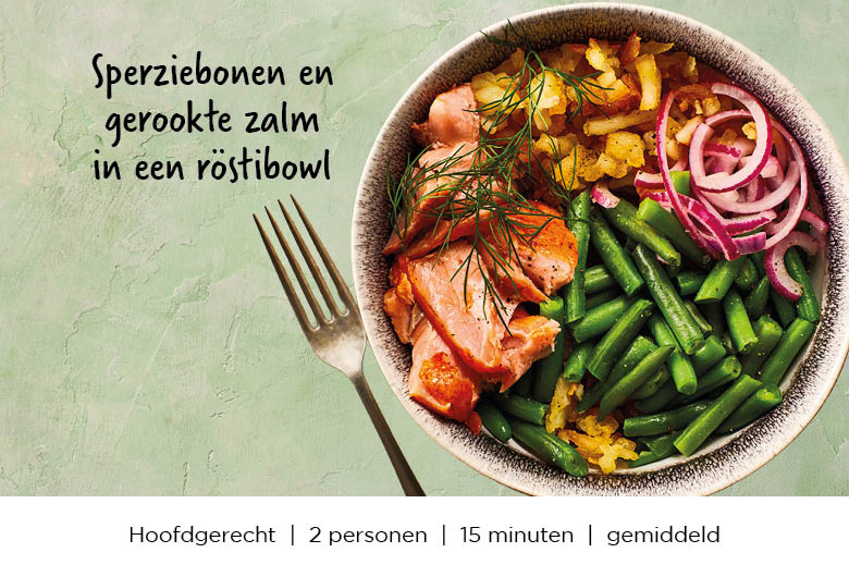 Sperziebonen en gerookte zalm in een röstibowl