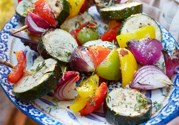 Mediterrane courgette-paprikaspiesjes