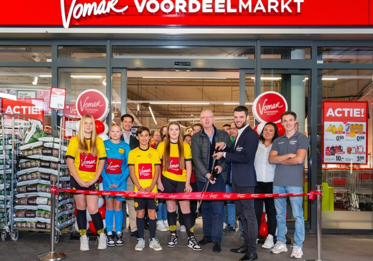 Vernieuwde Vomar in Weidevenne geopend