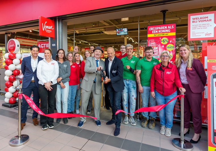 Vernieuwde Vomar Julianadorp geopend