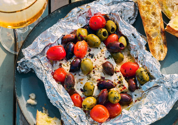 Fetapakketje van de barbecue