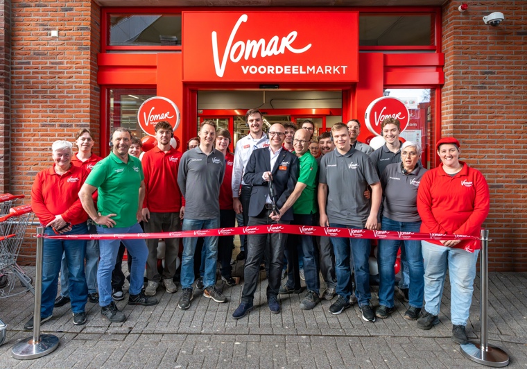 Vernieuwde Vomar Saendelft geopend